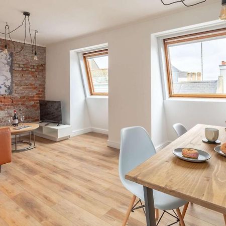 הייסטינגס One Bed Top Floor, Brand New, Central Old Town מראה חיצוני תמונה