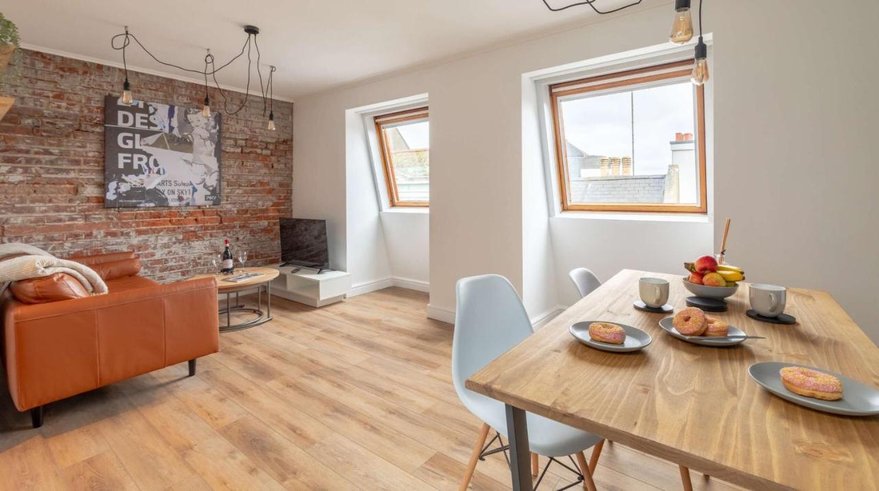 הייסטינגס One Bed Top Floor, Brand New, Central Old Town מראה חיצוני תמונה